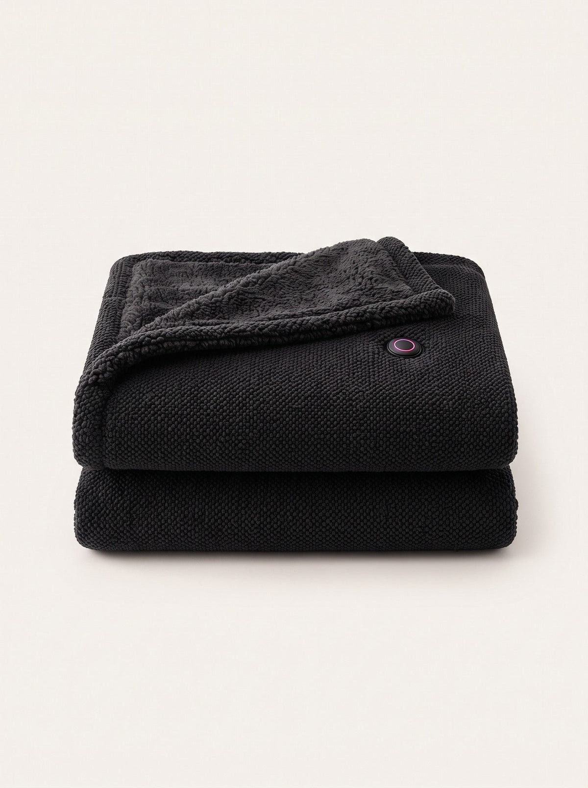 USB Heated Wearable Blanket – Black – packshot