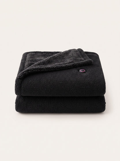 USB Heated Wearable Blanket – Black – packshot