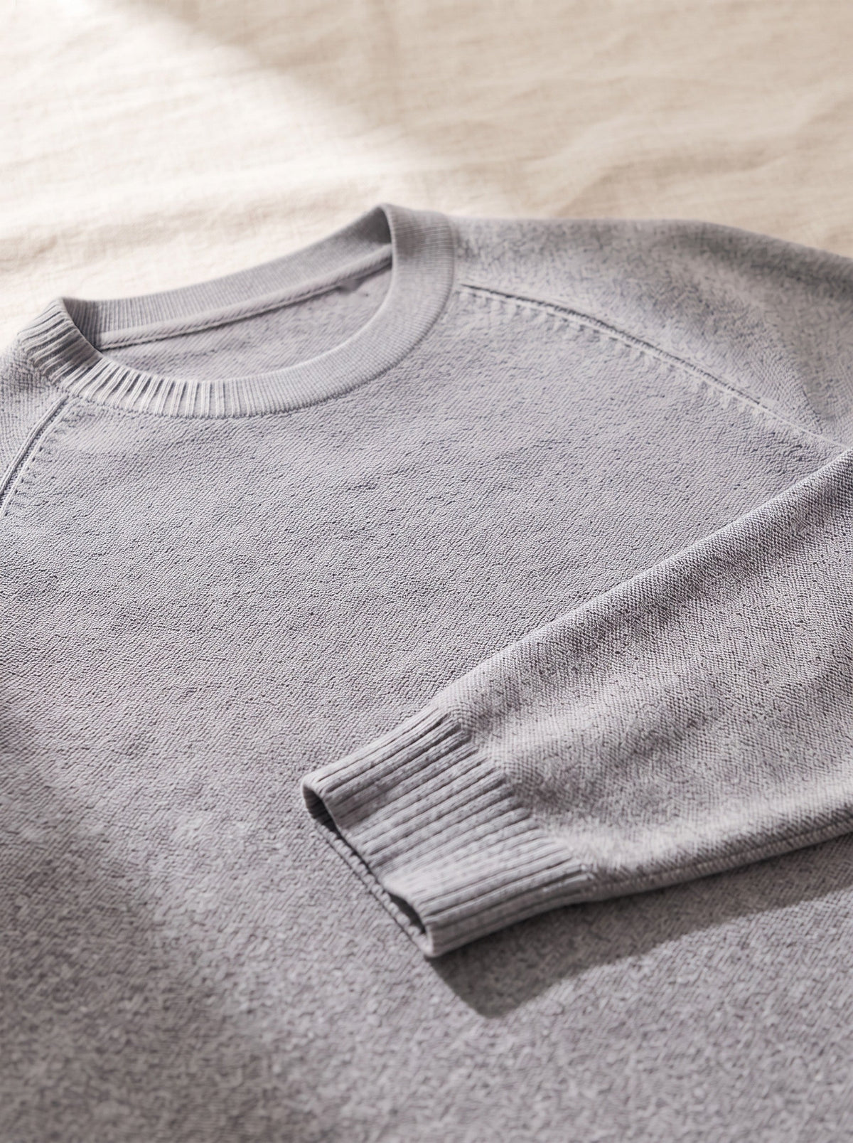 Men's Crew Neck Jumper – Grey – knit detail
