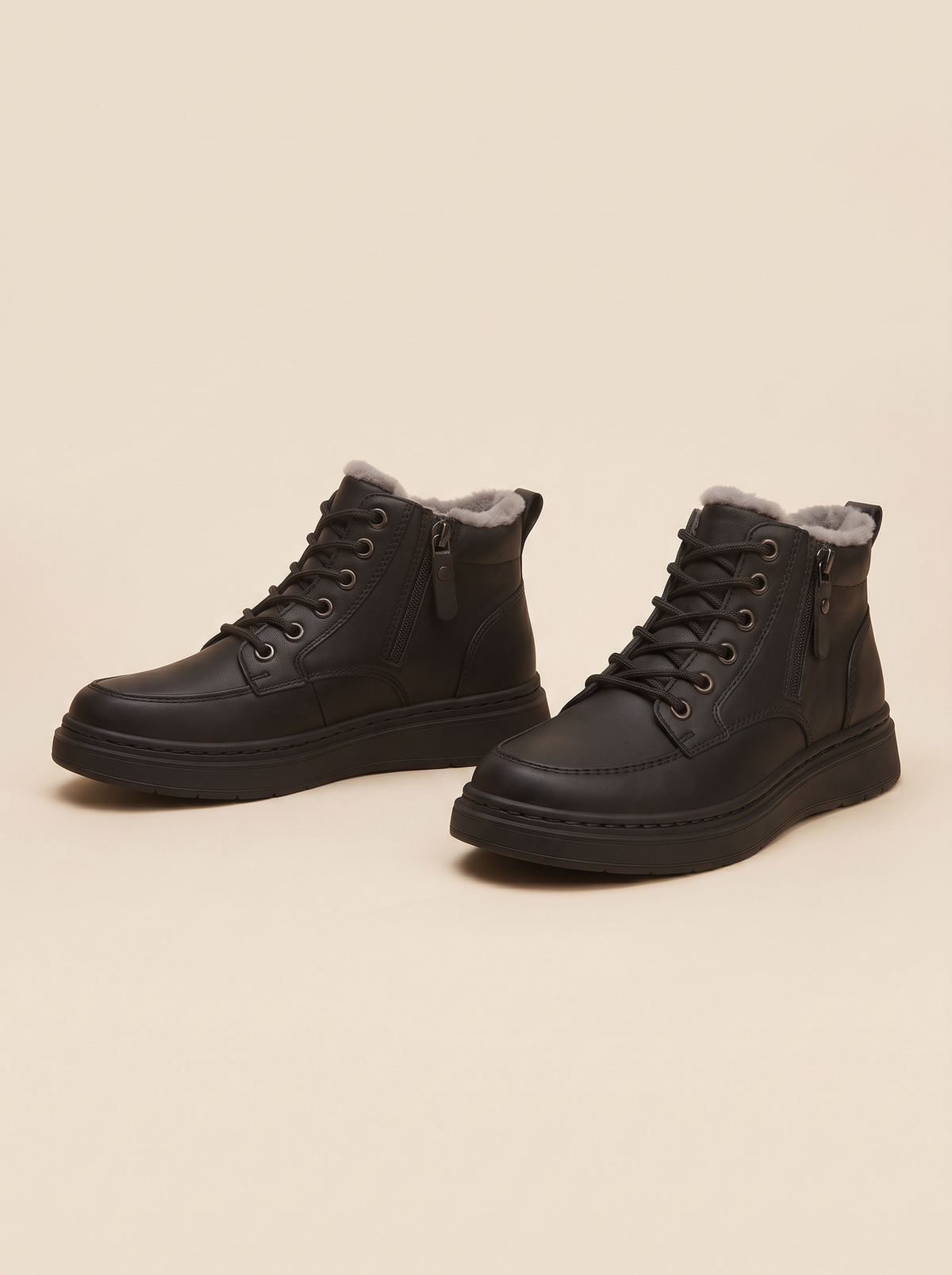 Plush-Lined Lace-Up Ankle Boots – Black – product view