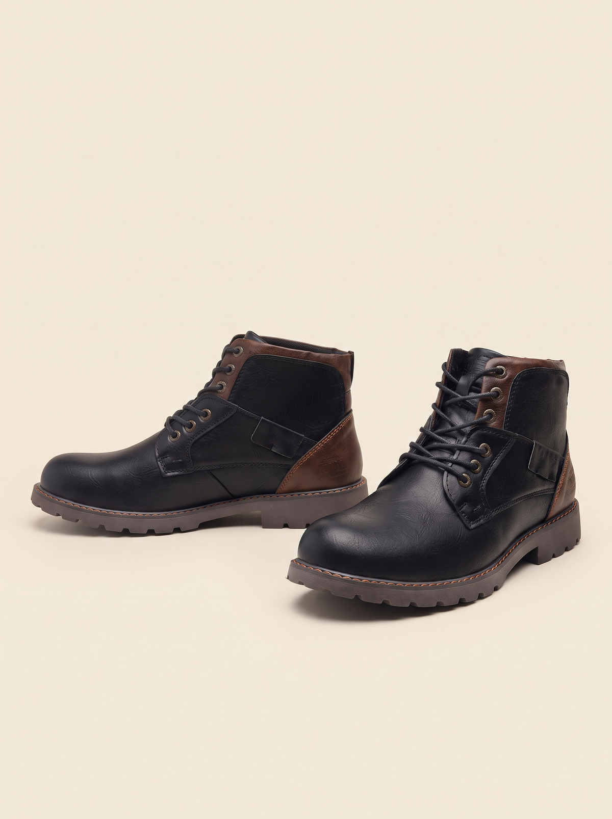 Retro Two-Tone Lace-Up Ankle Boots – Black – product view