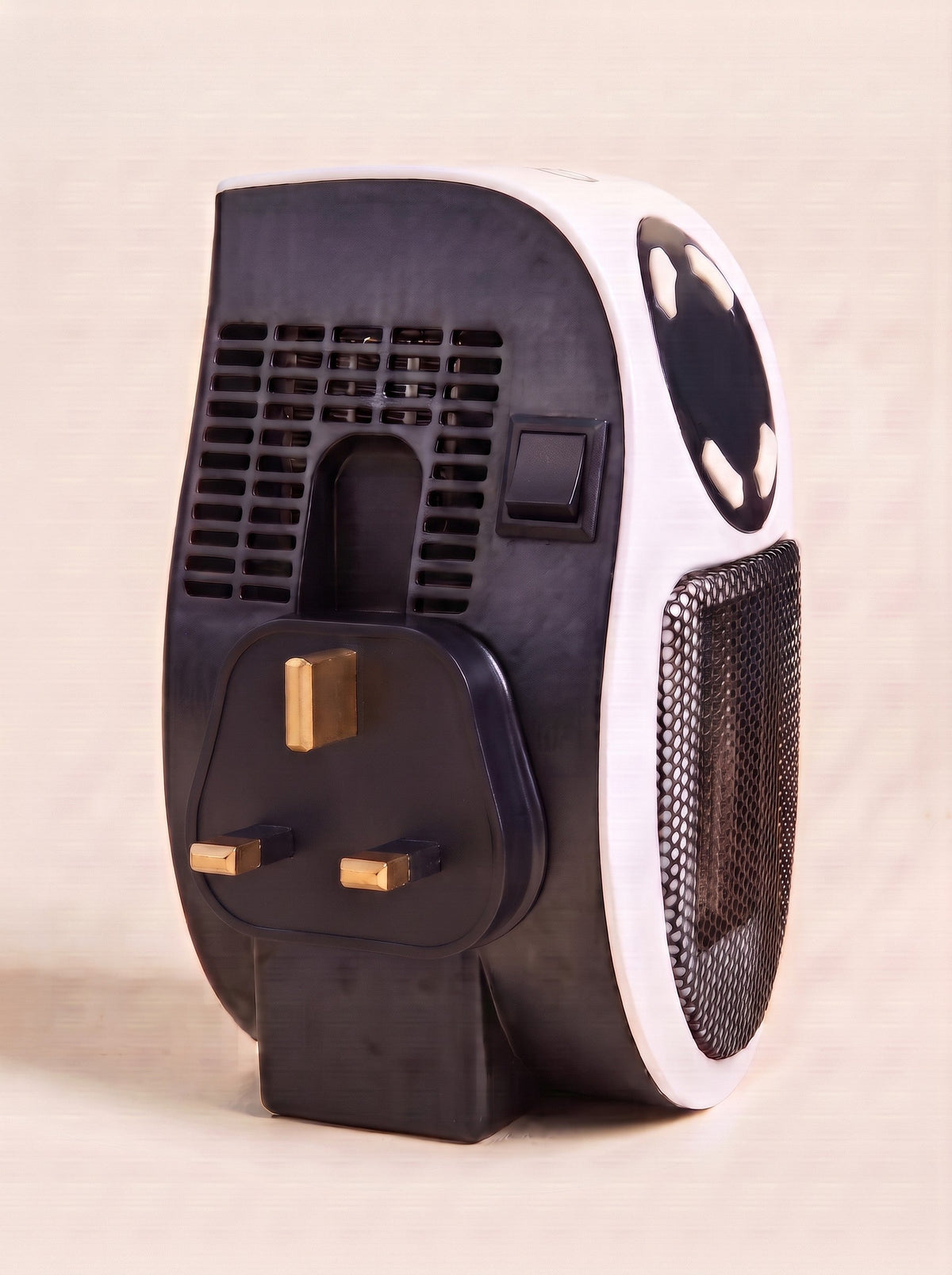 Plug In Heater 500 W – White – rear view with built-in UK 3-pin plug