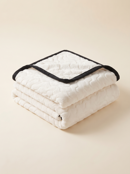 Plush Fleece Blanket – White – product view