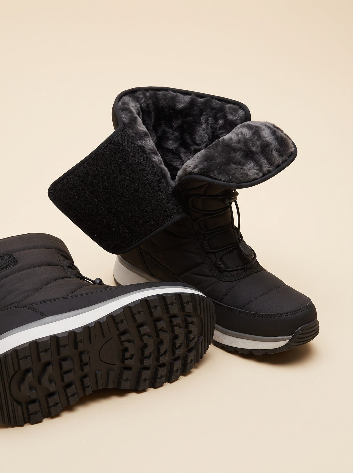 Unisex Plush Lined Winter Boots – Black – plush lining, hook-and-loop strap and sole tread detail