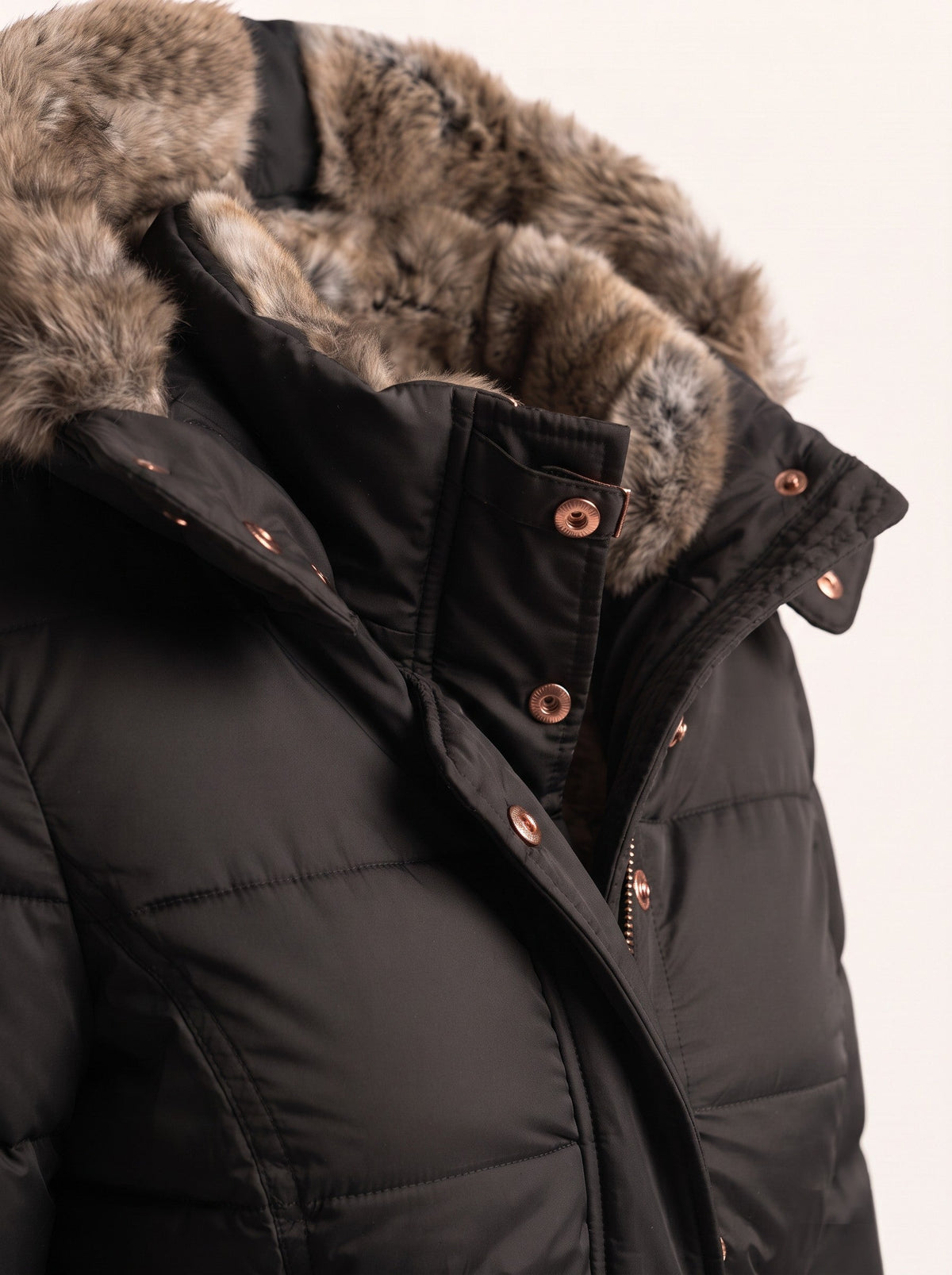 Women's Puffer Jacket with Faux Fur Lined Hood – Black – faux fur lined hood detail