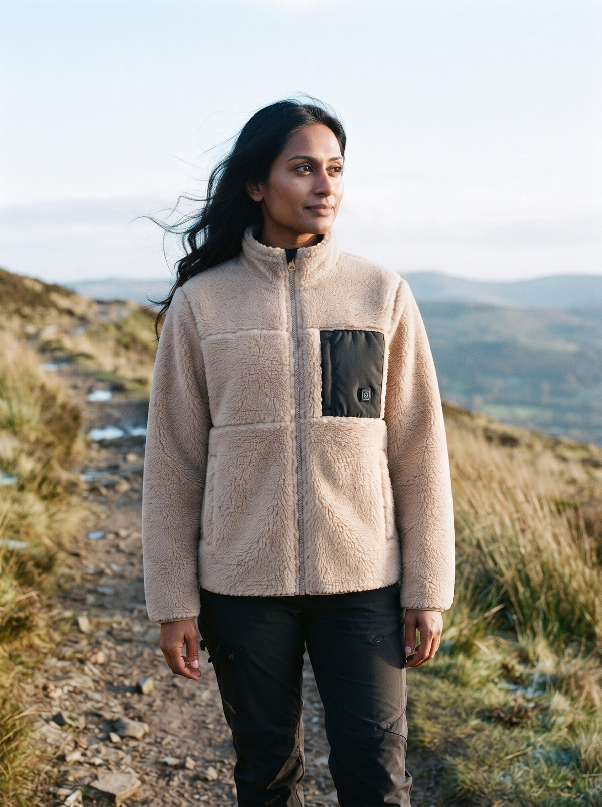 Women's Heated Sherpa Fleece Jacket – Beige – lifestyle