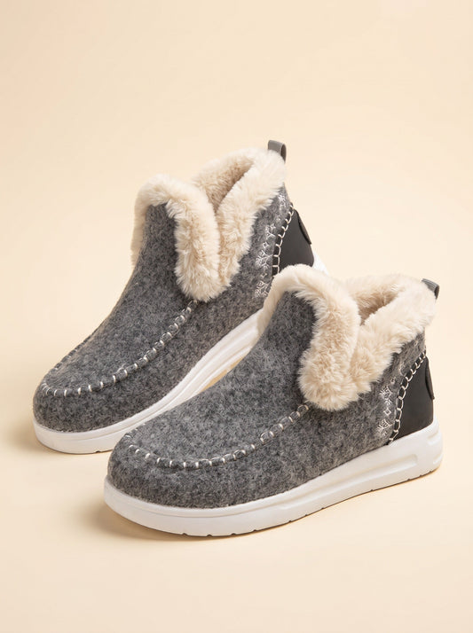 Women's Fleece-Lined Slip-On Boots – Grey – pair, three-quarter view